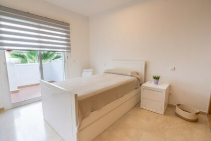 4e2d1754bfc735d52721cdc4b728c04b - 14