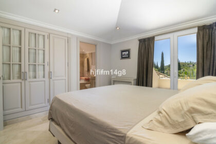 4f504e99ba59b294208bb3f1a524d6bb - 19