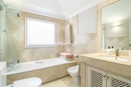 4f504e99ba59b294208bb3f1a524d6bb - 21