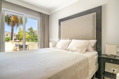 4f504e99ba59b294208bb3f1a524d6bb - 23