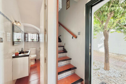 4f72387488fc7270064925beda1df421 - 16