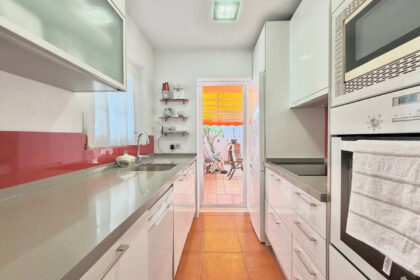 4f72387488fc7270064925beda1df421 - 9