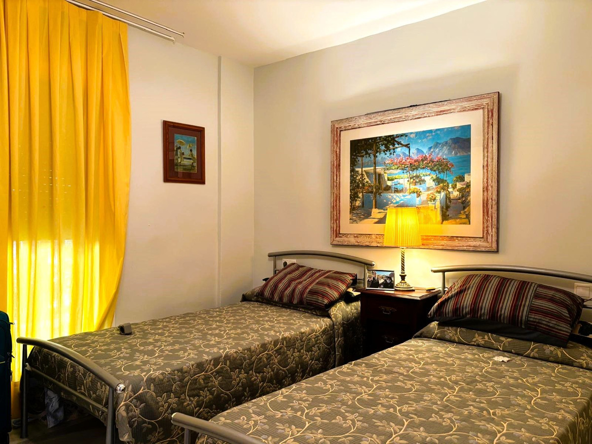 4f82ed841d57cfca22877ad5a01441fe - 13