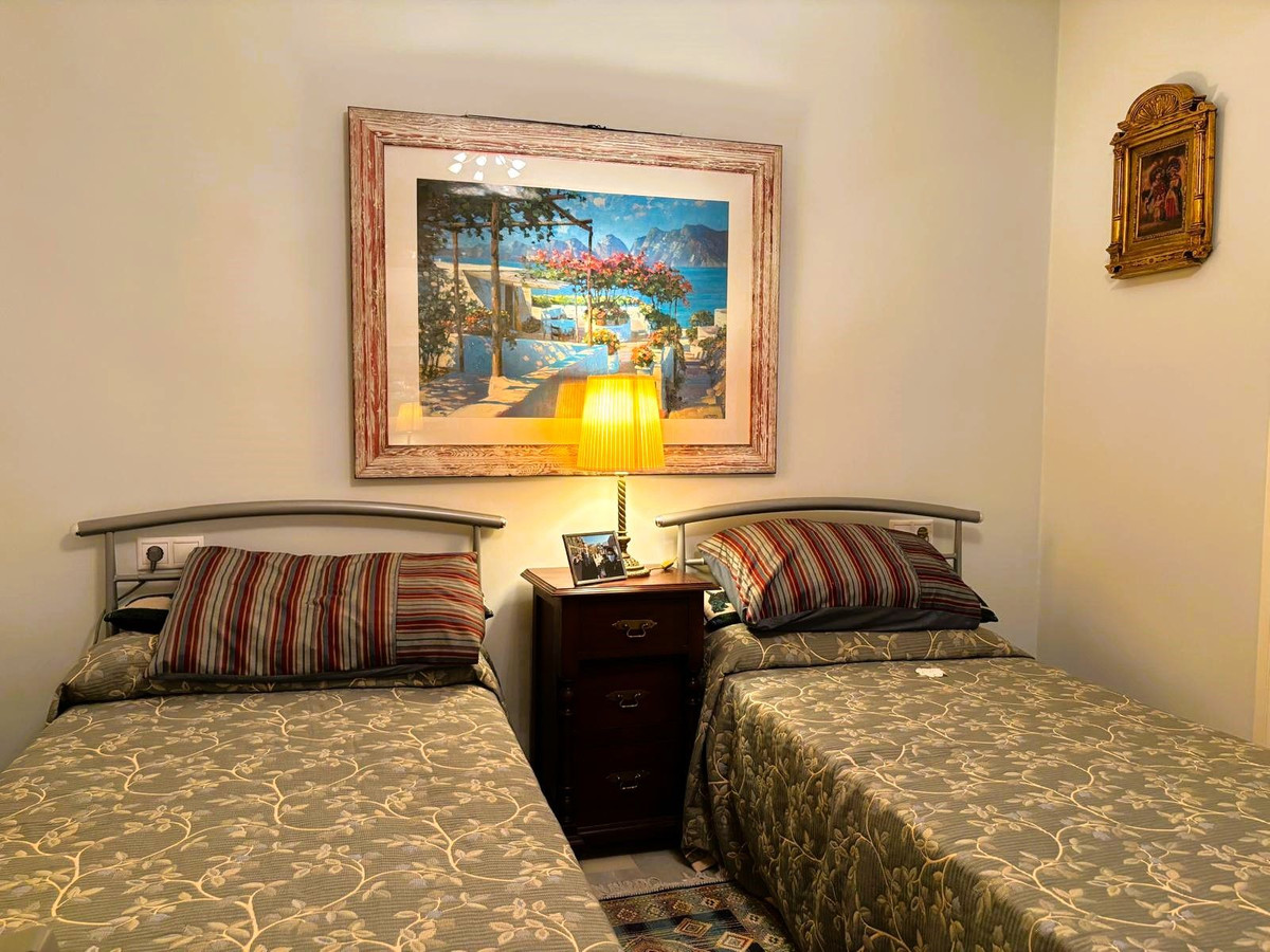 4f82ed841d57cfca22877ad5a01441fe - 15