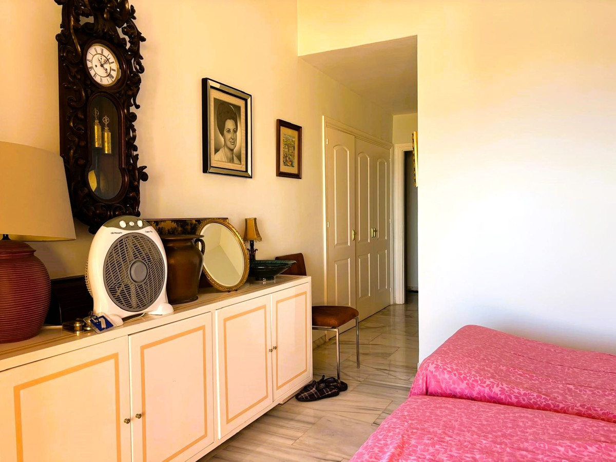 4f82ed841d57cfca22877ad5a01441fe - 7