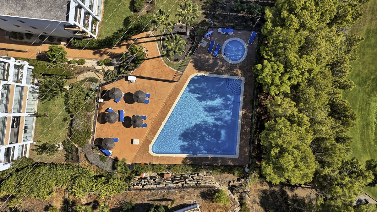 504c7e873c249507dafaab80622370fd - 19