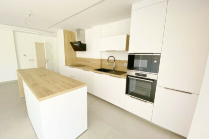 517066801d3ff133ce743e950b2f1f37 - 2