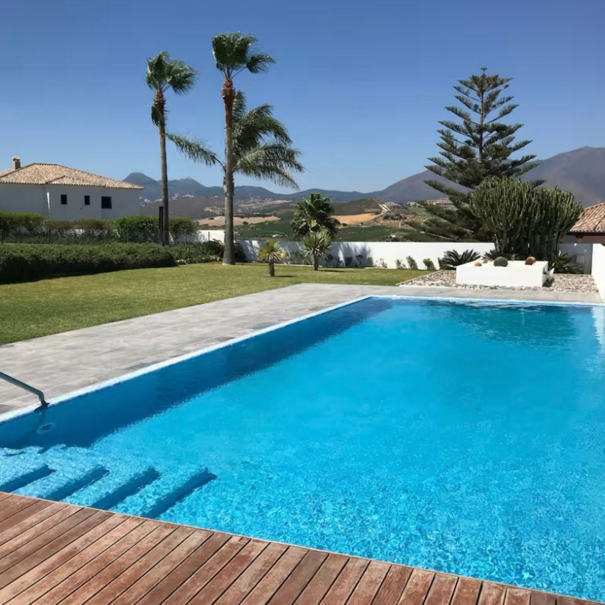 521efd8d4fa5c677322140477d484147 - 4