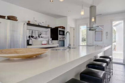 521efd8d4fa5c677322140477d484147 - 9