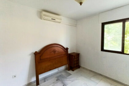 5282bf680419ef2a8df3f3149ce3086a - 15