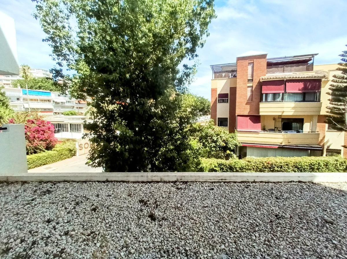 5282bf680419ef2a8df3f3149ce3086a - 29