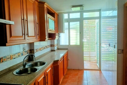 5282bf680419ef2a8df3f3149ce3086a - 3