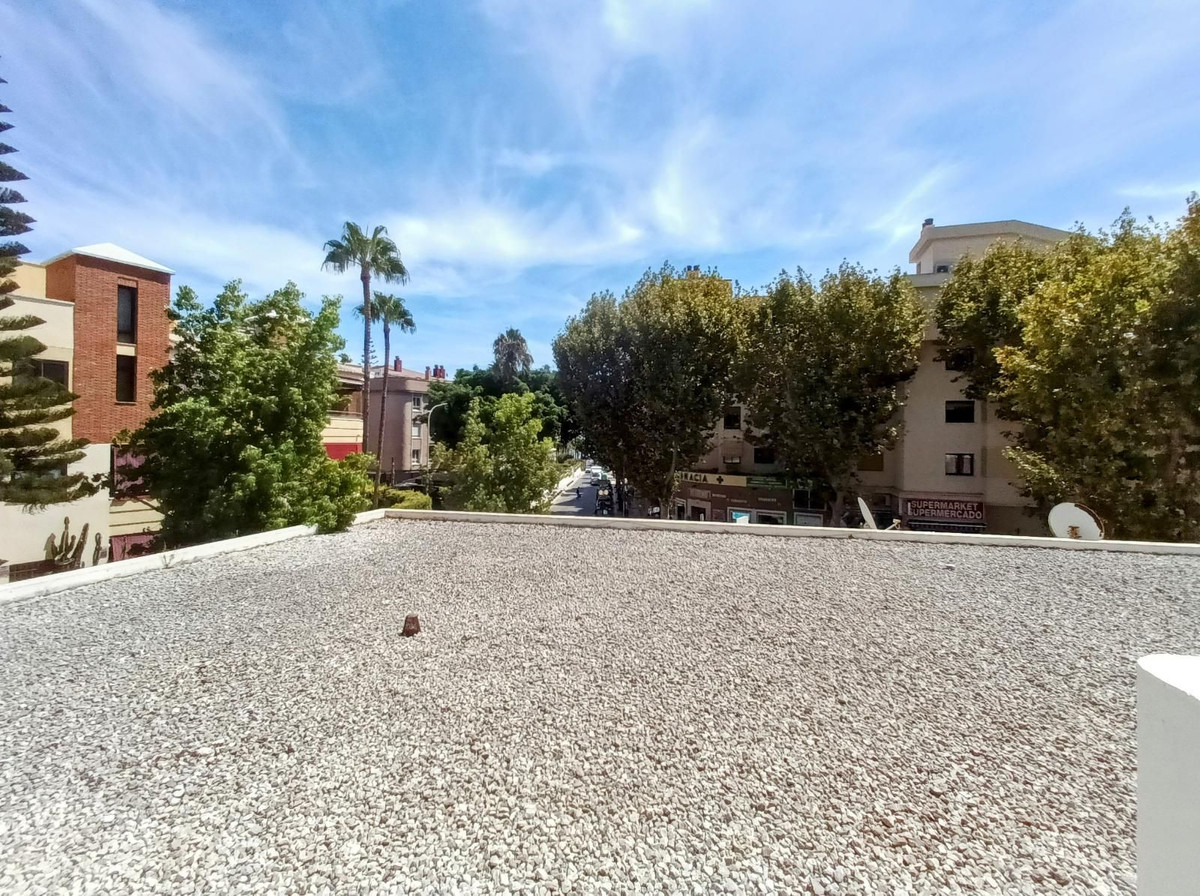 5282bf680419ef2a8df3f3149ce3086a - 30