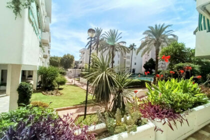 5282bf680419ef2a8df3f3149ce3086a - 33