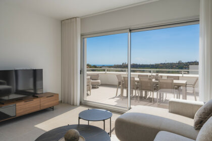 52b927d4c2544456c87d9d6f1275755d - 11