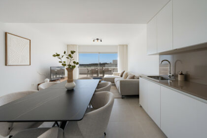 52b927d4c2544456c87d9d6f1275755d - 22