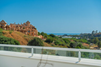 52b927d4c2544456c87d9d6f1275755d - 3