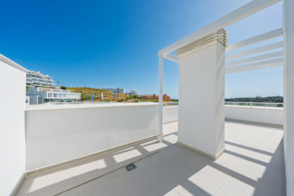 52b927d4c2544456c87d9d6f1275755d - 41