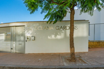 52b927d4c2544456c87d9d6f1275755d - 60