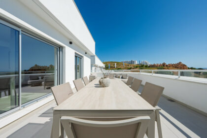 52b927d4c2544456c87d9d6f1275755d - 9