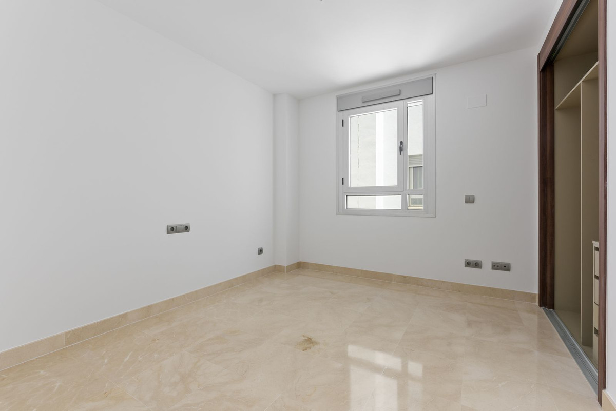 52de106676503c95e855e9fe7fac32fc - 18