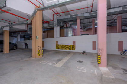 52de106676503c95e855e9fe7fac32fc - 24