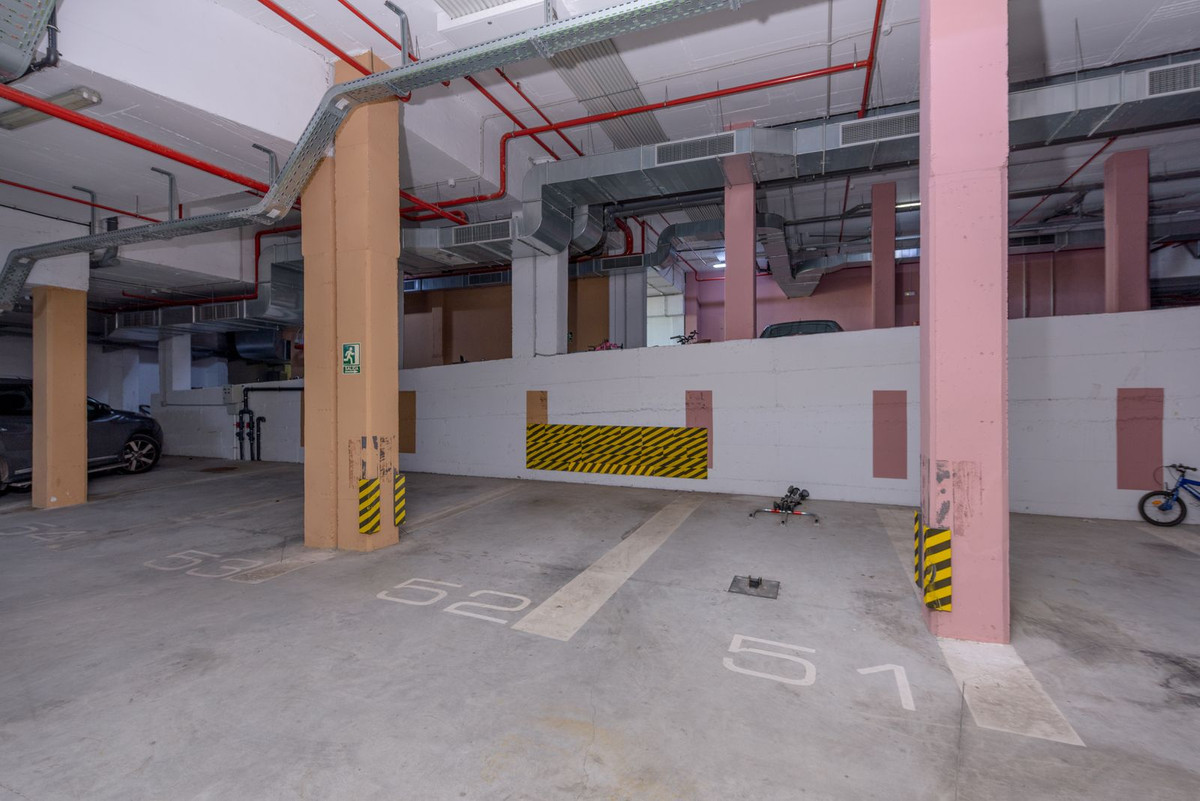 52de106676503c95e855e9fe7fac32fc - 24