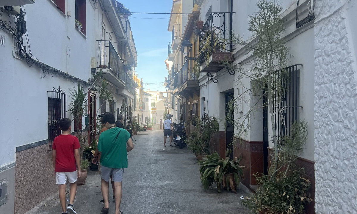 5338cf460ae49b32007d13adde4fce2a - 1