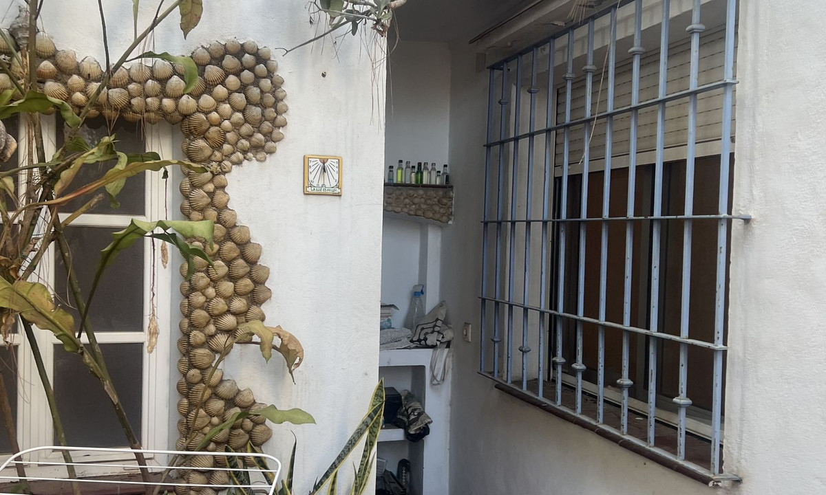 5338cf460ae49b32007d13adde4fce2a - 24