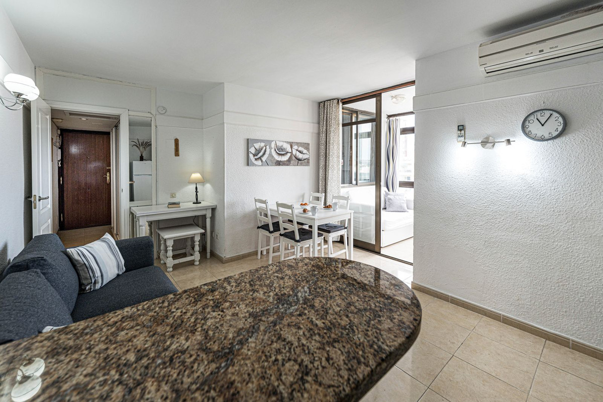 5347f551a76efc44bf99d71c4e432f52 - 10