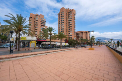 5347f551a76efc44bf99d71c4e432f52 - 29