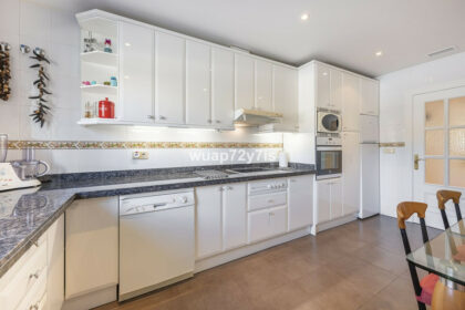 535d69d39a0d08d06dc093a4ce923e1d - 10