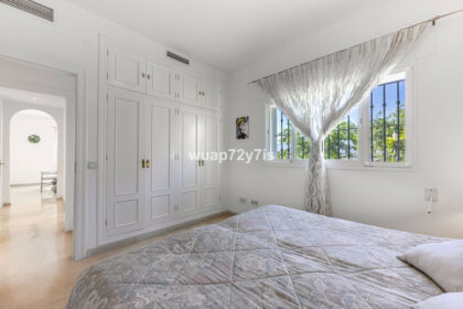 535d69d39a0d08d06dc093a4ce923e1d - 13