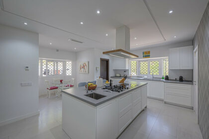 538bc234a2ca7441b8615e084116ca12 - 9