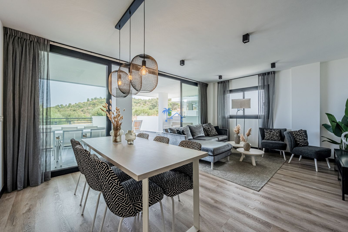 53c23c06dd80bbb4ddf136700bd41b03 - 1