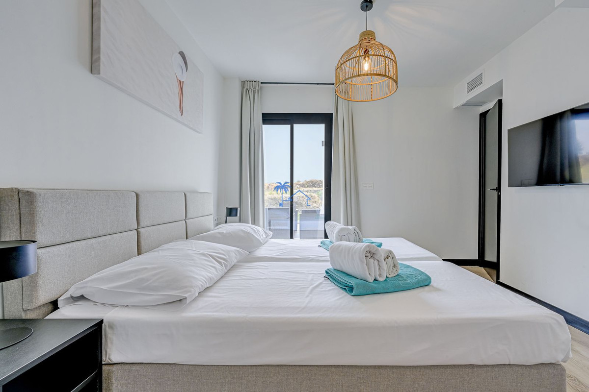 53c23c06dd80bbb4ddf136700bd41b03 - 20