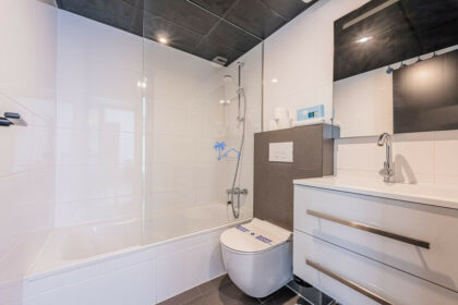 53c23c06dd80bbb4ddf136700bd41b03 - 22