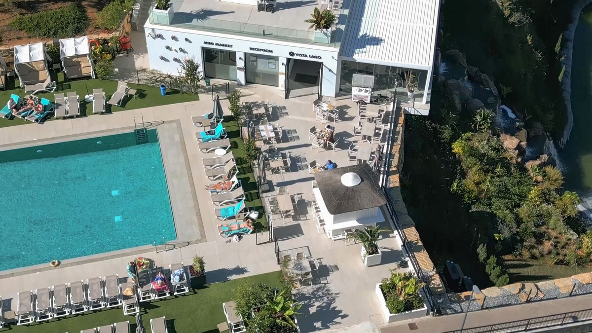 53c23c06dd80bbb4ddf136700bd41b03 - 37