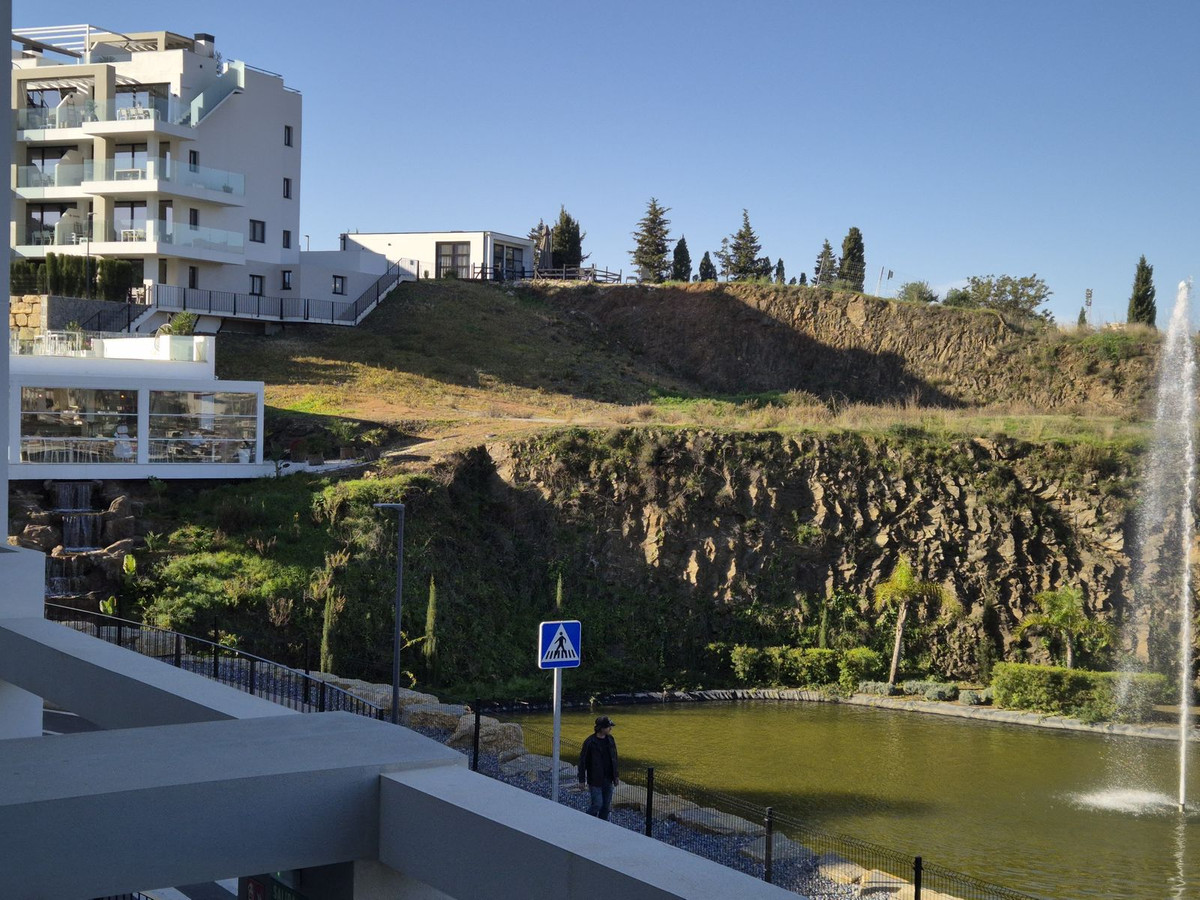 53c23c06dd80bbb4ddf136700bd41b03 - 44