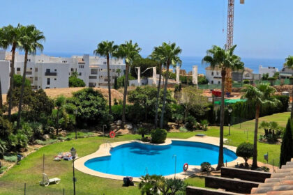 551193af116cf4c76a2f9c3552e689ee - 1