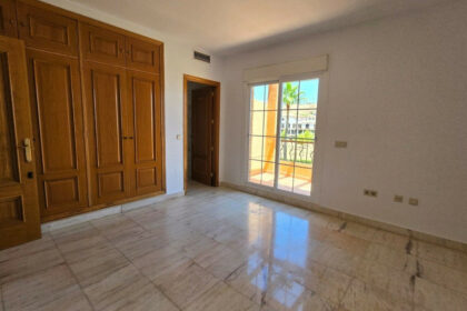 551193af116cf4c76a2f9c3552e689ee - 11