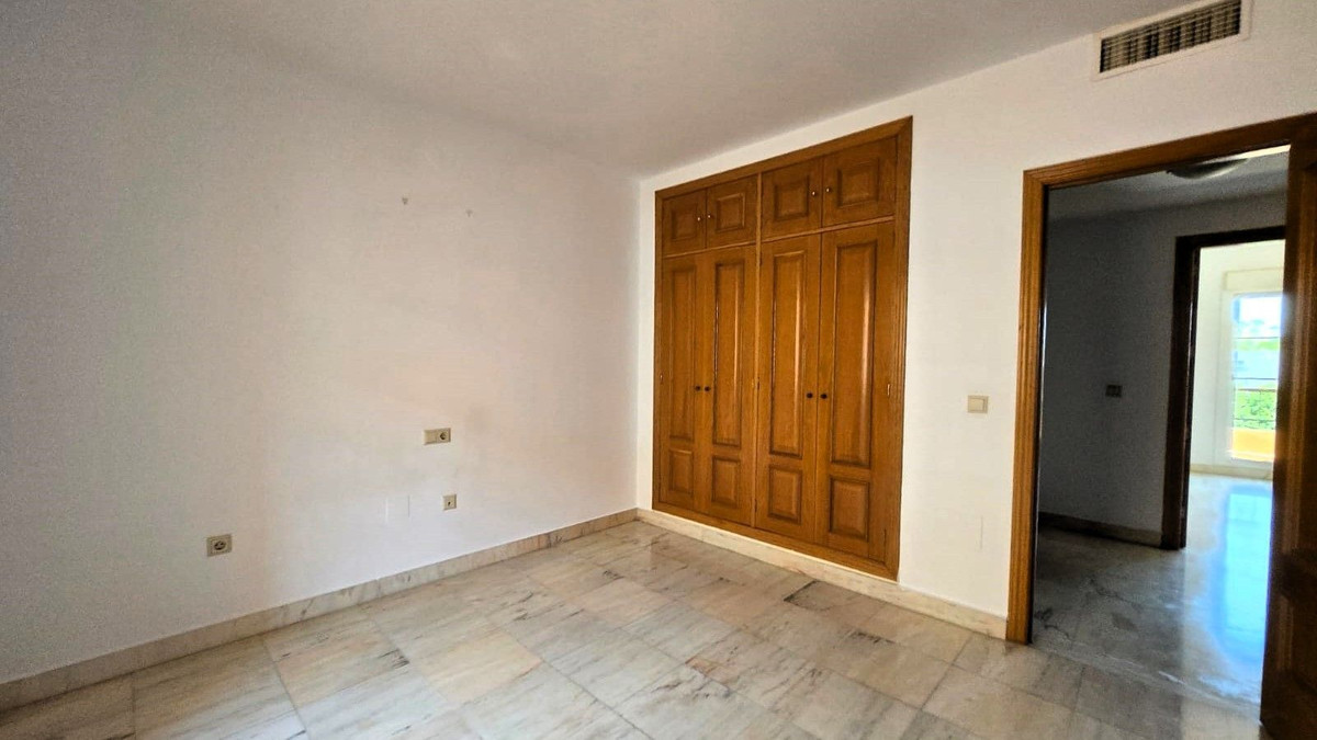 551193af116cf4c76a2f9c3552e689ee - 12