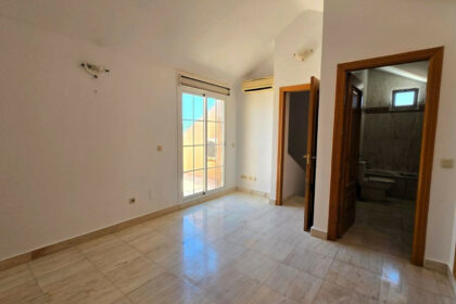 551193af116cf4c76a2f9c3552e689ee - 16