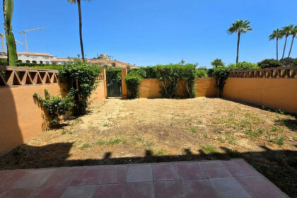 551193af116cf4c76a2f9c3552e689ee - 23