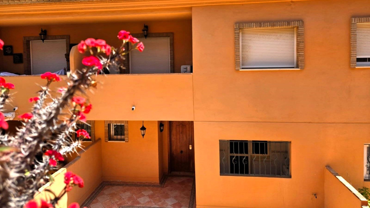 551193af116cf4c76a2f9c3552e689ee - 30