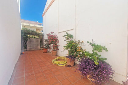 55ce485e87a54e9d5968323727a55d1b - 13