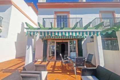 55ce485e87a54e9d5968323727a55d1b - 15