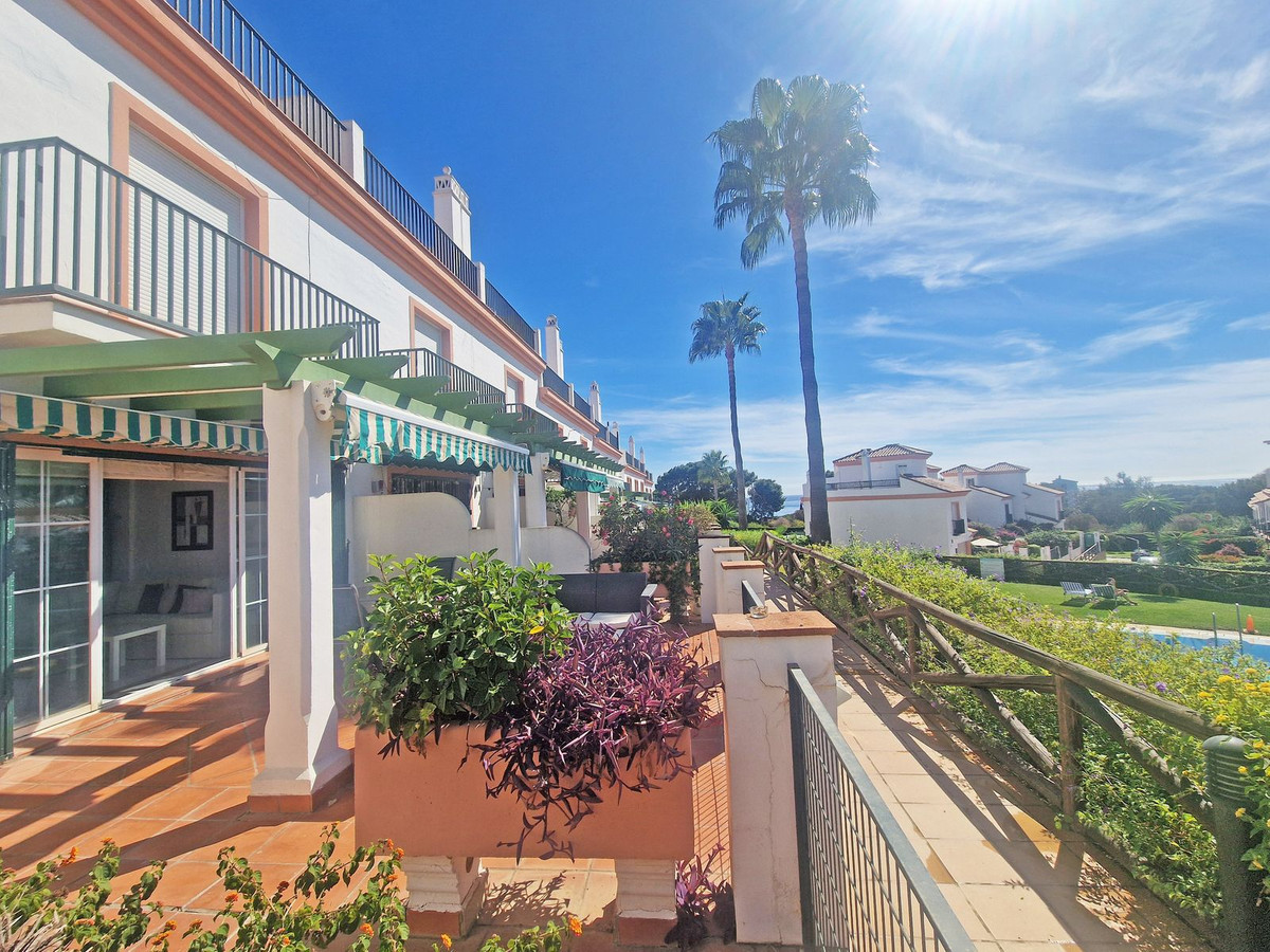 55ce485e87a54e9d5968323727a55d1b - 18