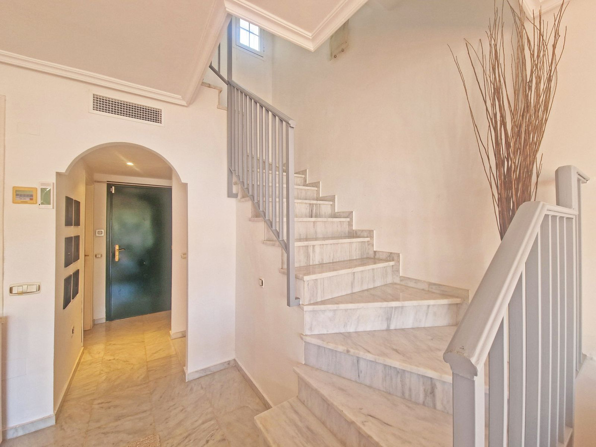 55ce485e87a54e9d5968323727a55d1b - 20