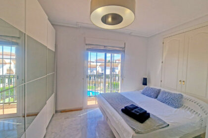 55ce485e87a54e9d5968323727a55d1b - 22